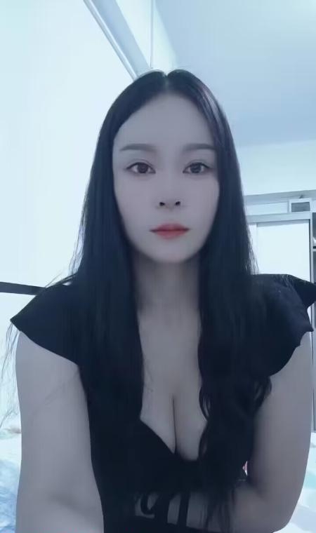 深圳性感奶白姐姐
