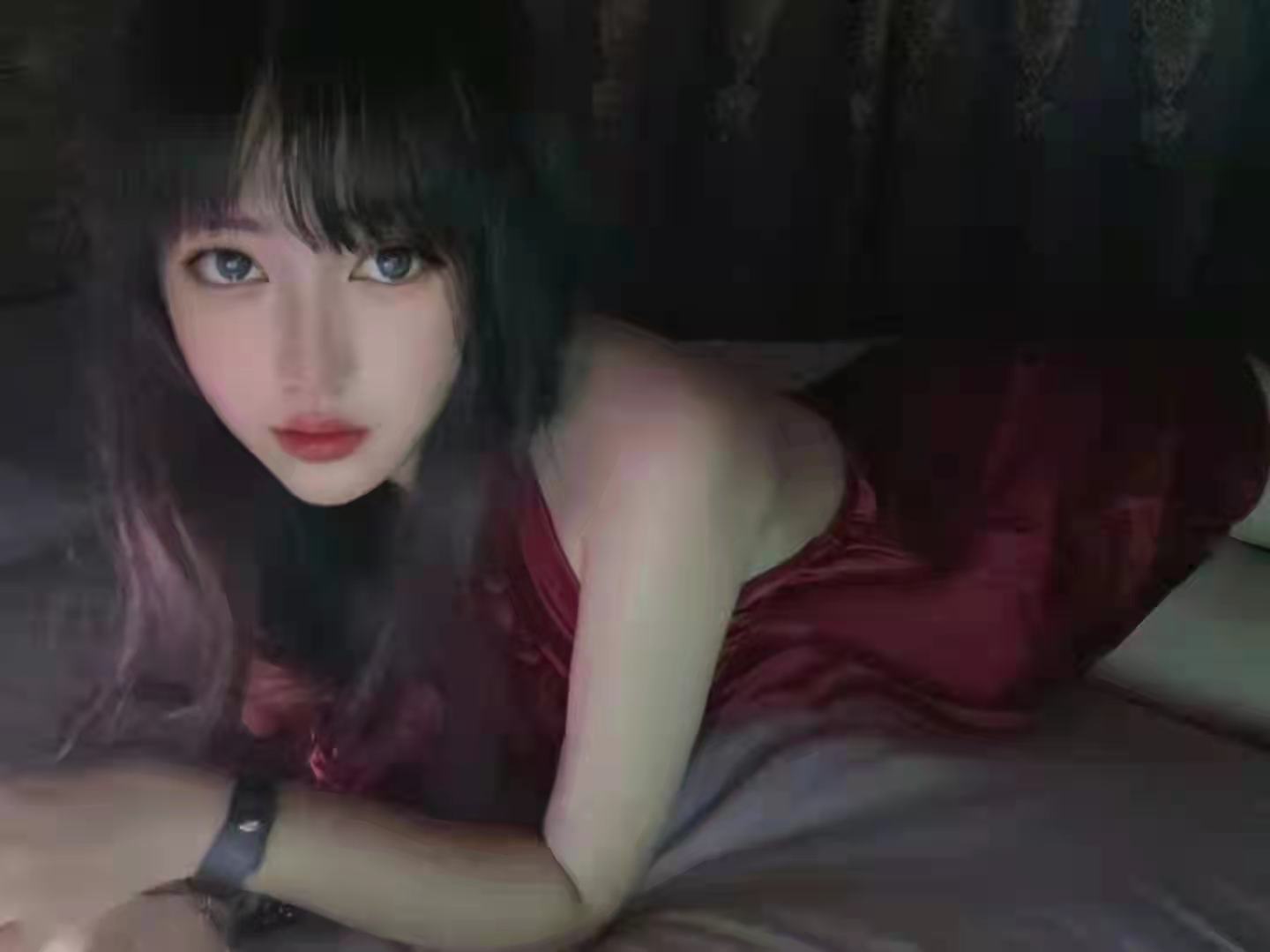 清纯中透着可爱，犹如邻家暗恋的小妹