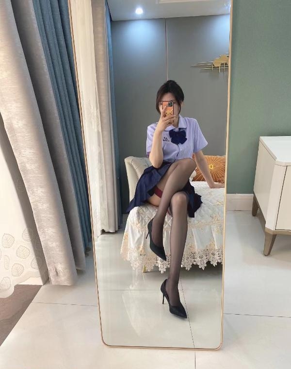 清纯足交小妹妹脚活棒