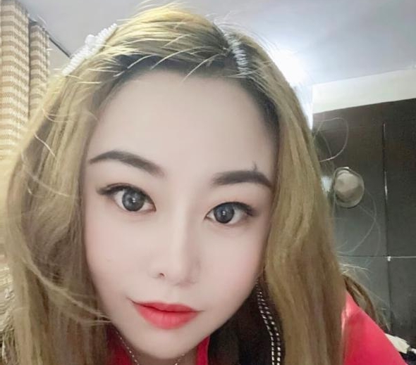 湖北E奶大胸性感少妇