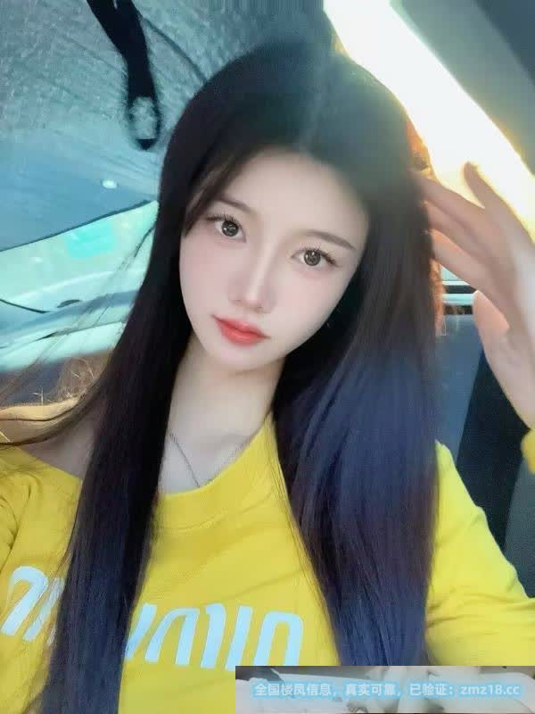 湿吻瑜伽老师袁满