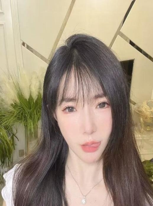 火辣G奶妹子