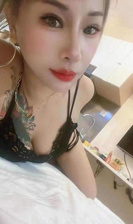 爆乳美女姐姐