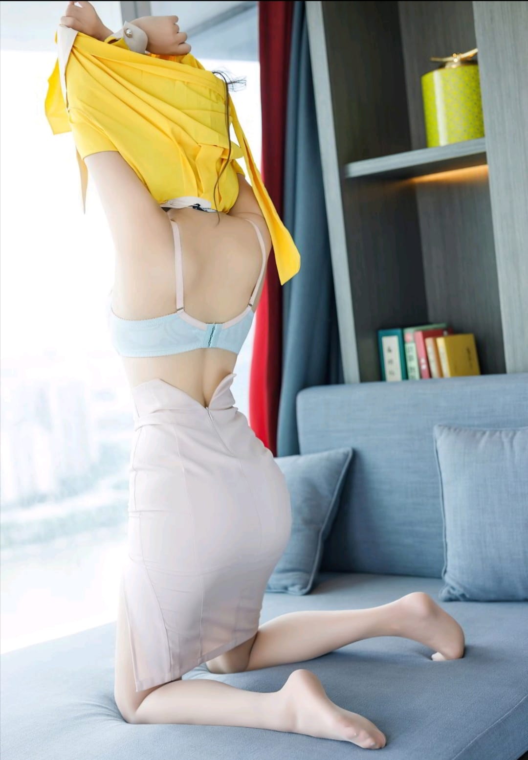 爆操CSO萝莉逼嫩水多被操的哇哇叫