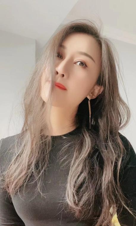 生活中的气质美女