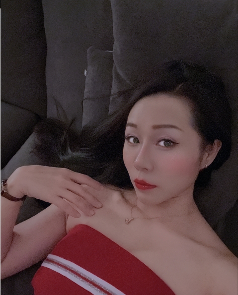 白云小小太性感了