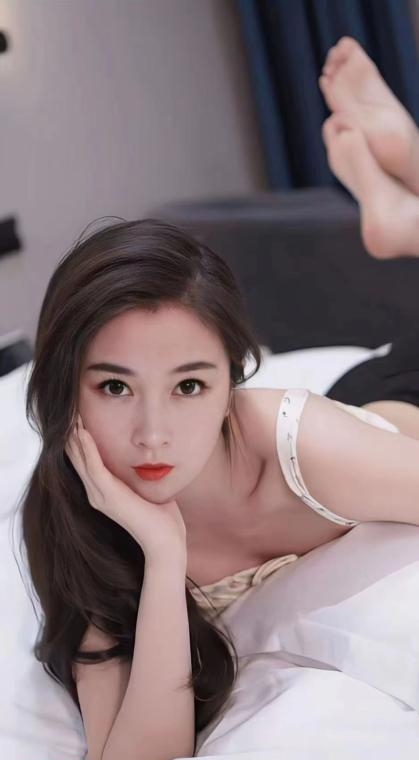 白云小美妇诗诗