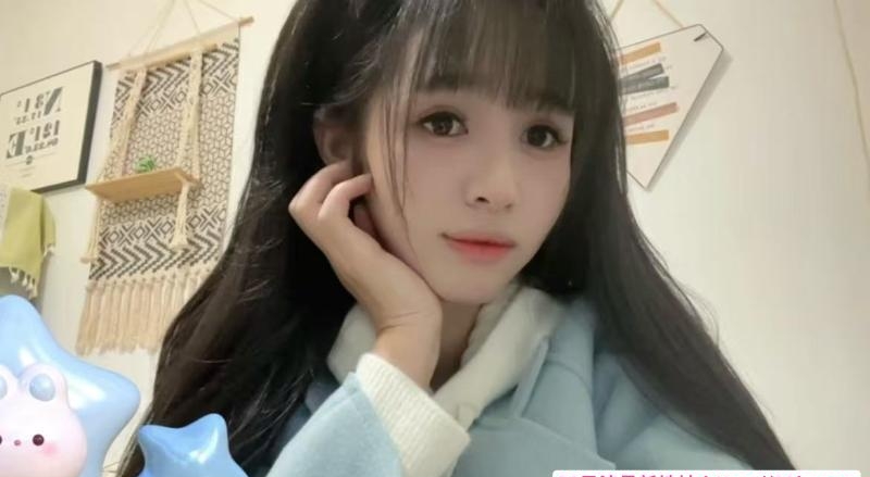白云清纯妹子叮当