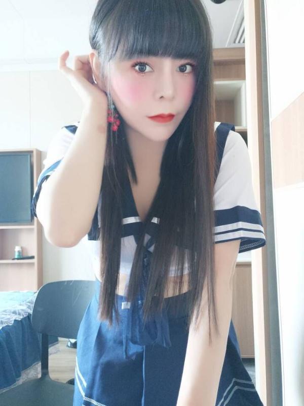 白云萱萱