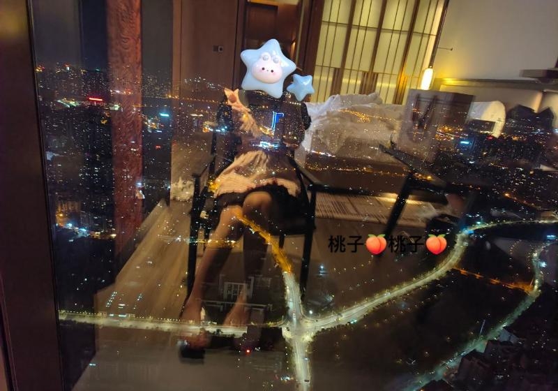 百子湾巨乳桃子