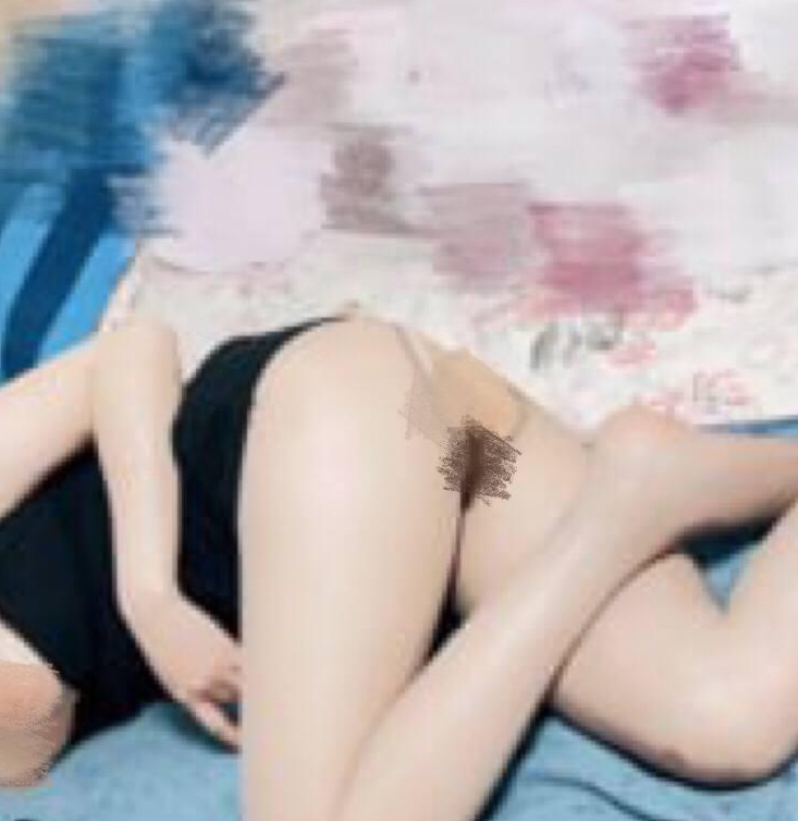 皮肤雪白小少妇