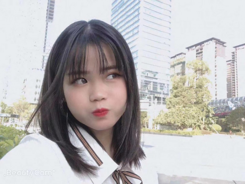 福州台江万达的年轻妹子