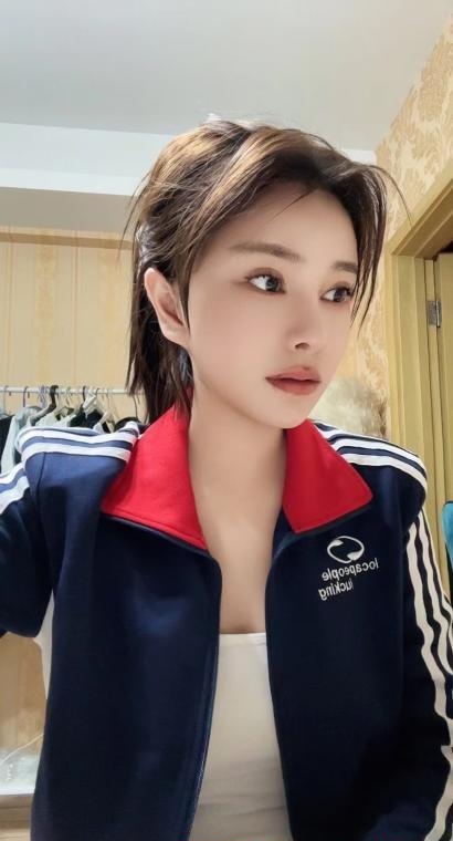 秦淮公寓美女