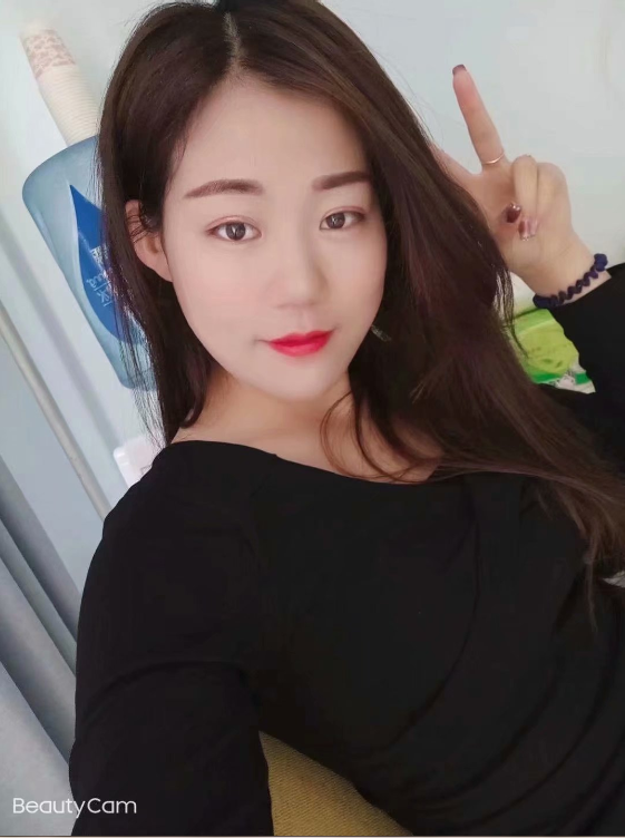 粉嫩的妹子