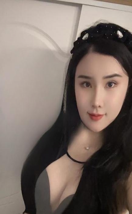 美妙绝伦模特月亮