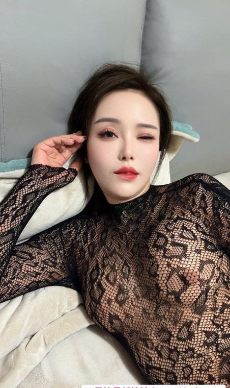 美少妇米娜