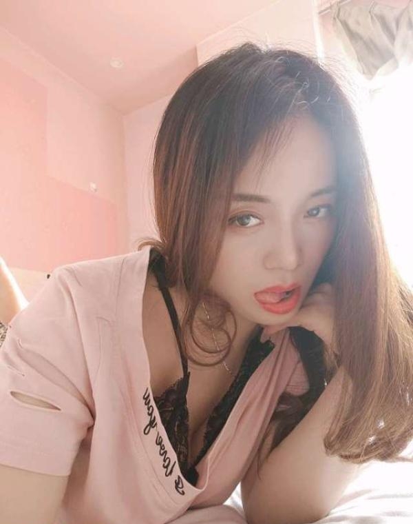 美甲店兼职小姐姐