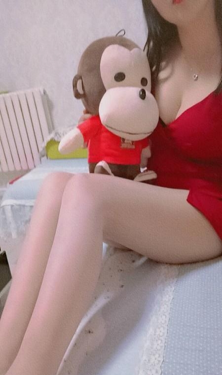 美艳少妇草莓姐姐