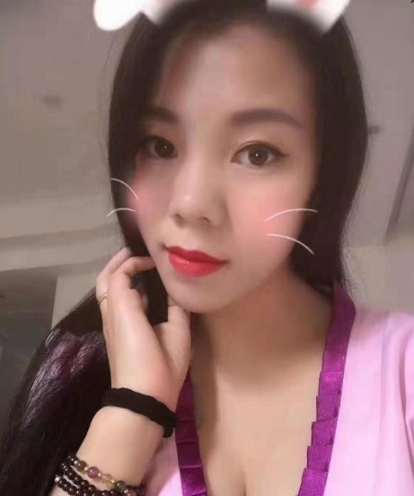 胸大温柔小姐姐