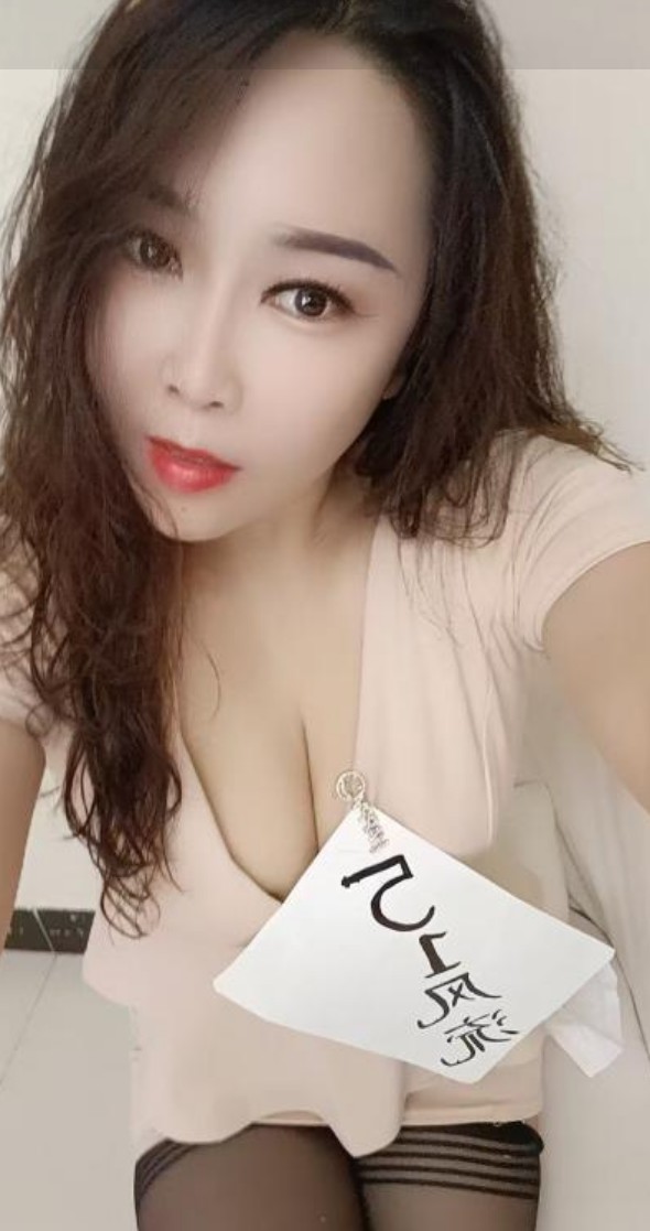 舌头灵活的小姐姐