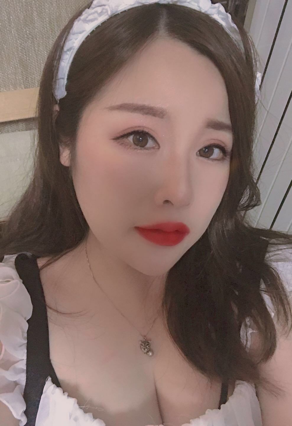草房妹子