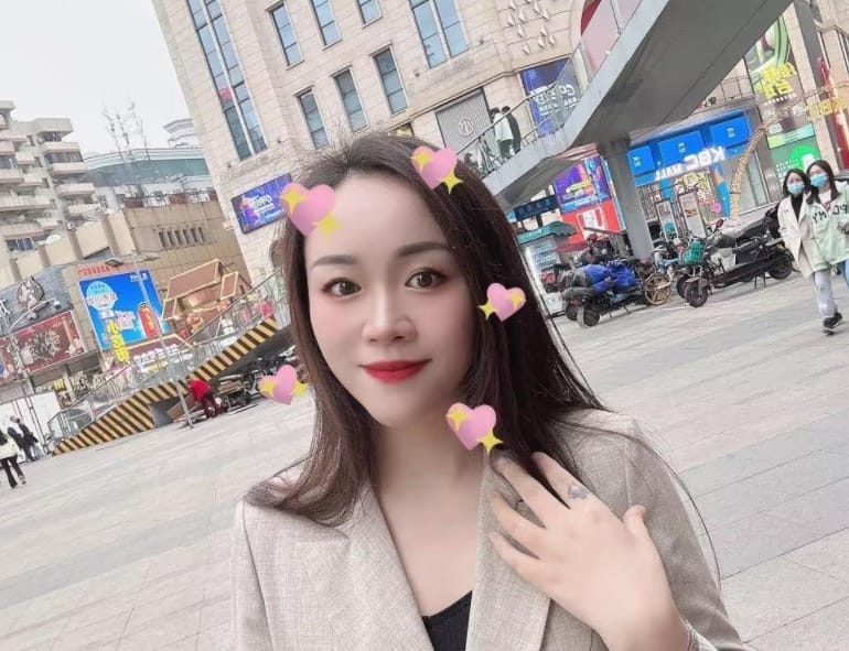 营门口服务控小姐姐