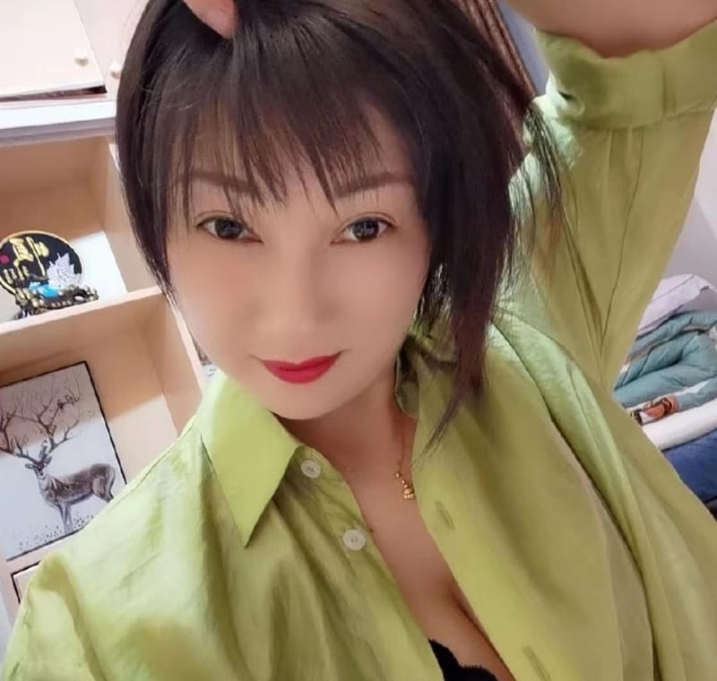 萧山服务区熟妇