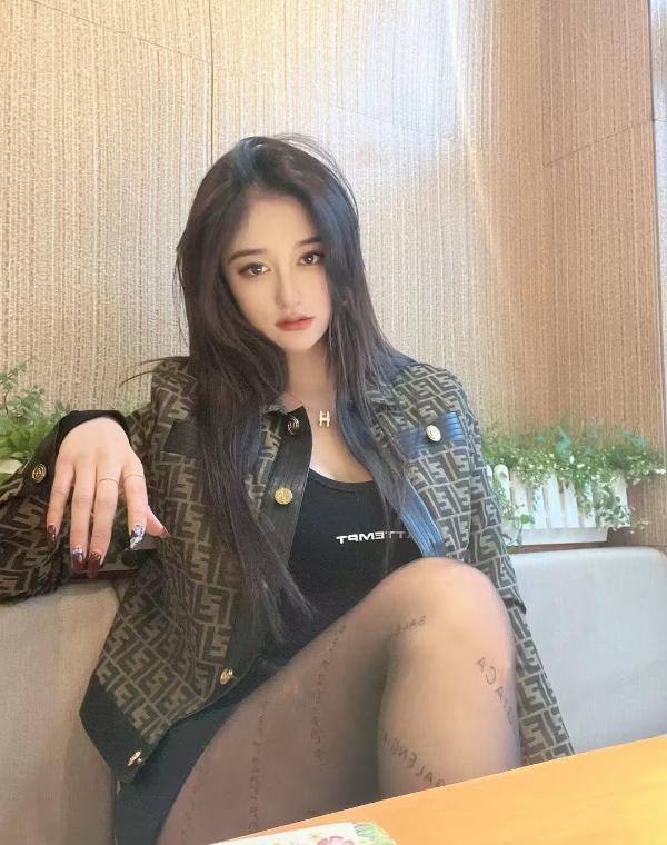 西门妖媚