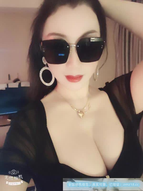 越秀气质美女丽莎