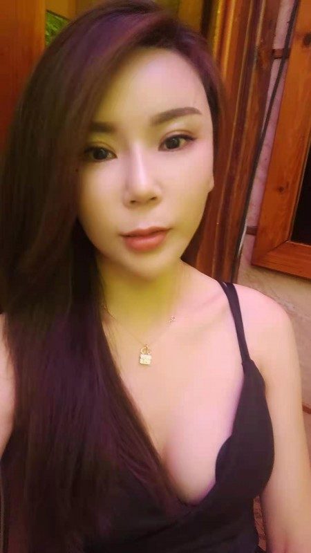 轻熟妹子