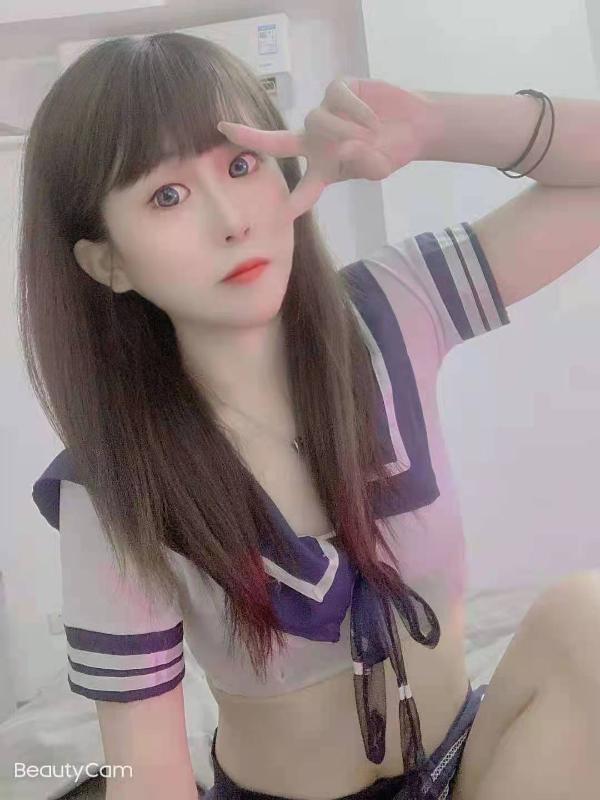 金东制服的妹妹