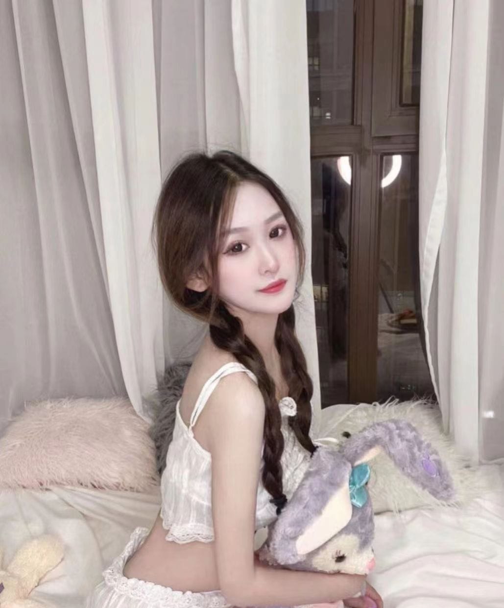 金水学生妹胸大水多身材棒