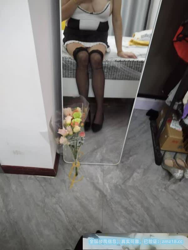 钟楼深喉技术型熟女