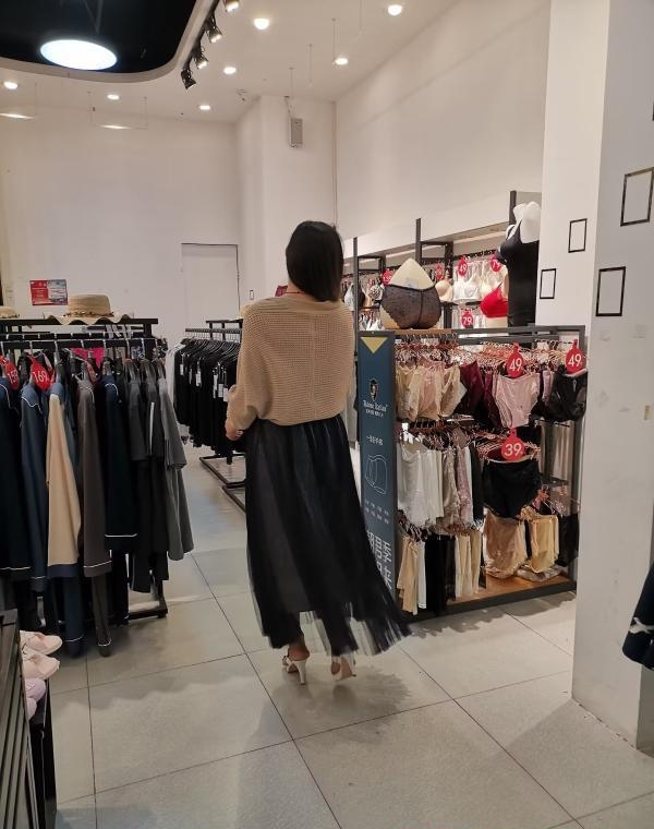 铁机路老嫂子