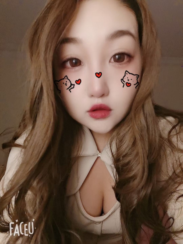 长宁大奶妹