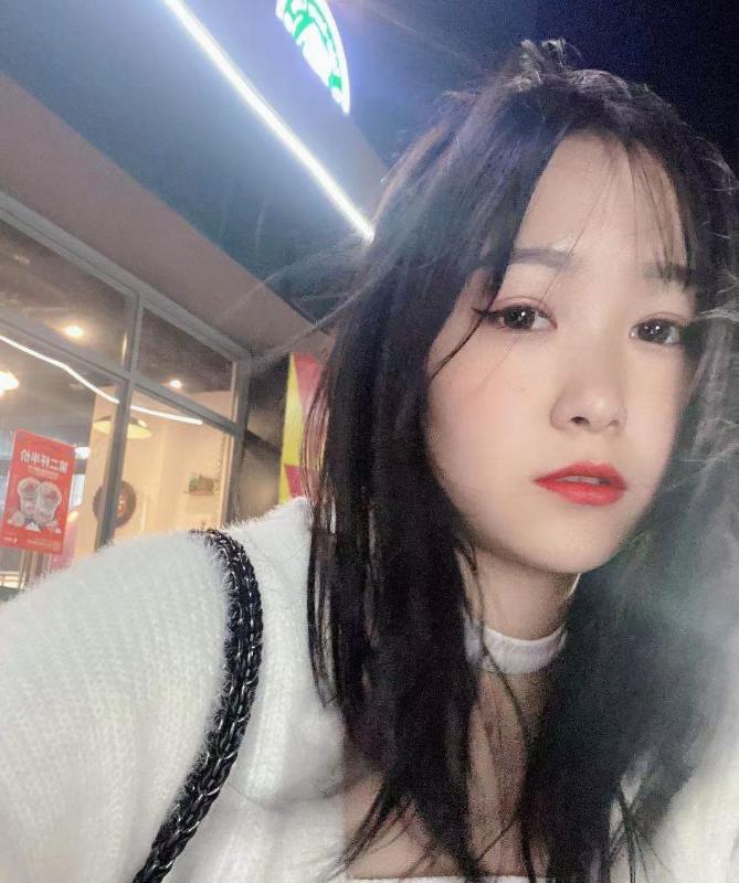 集美小姐姐