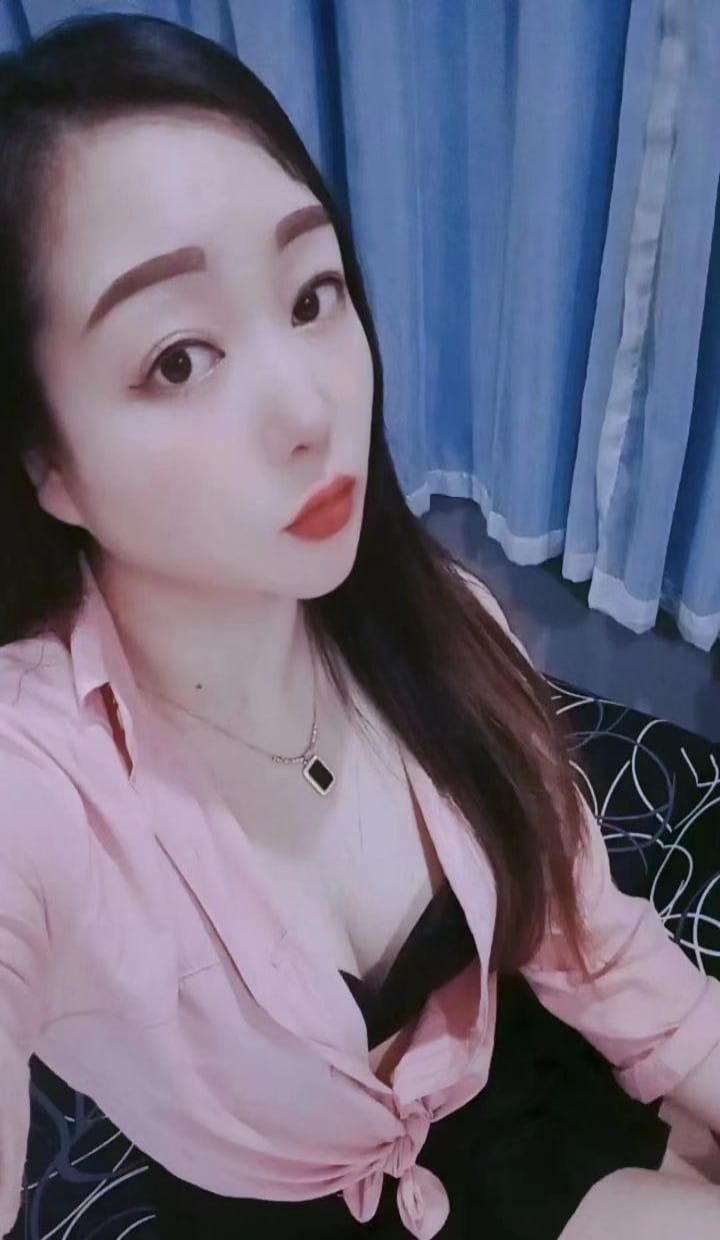 雨花大胸云朵