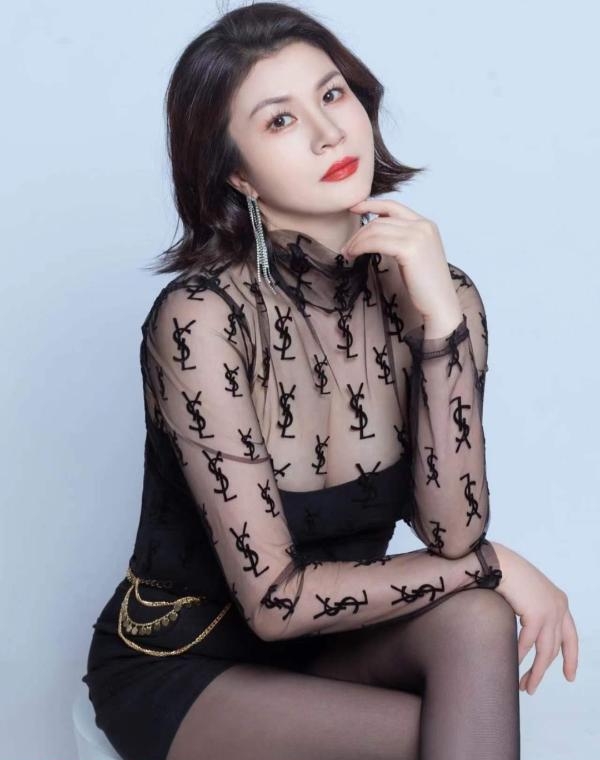 青羊区丽莎