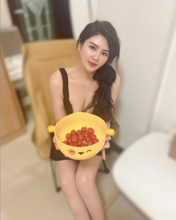 颜值翘臀小骚妹儿