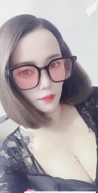 风骚人妻春节不打烊