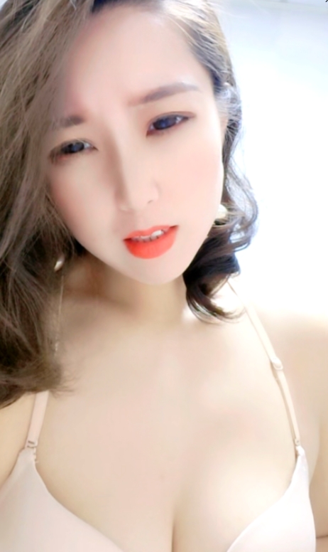 风骚妩媚的骚美女