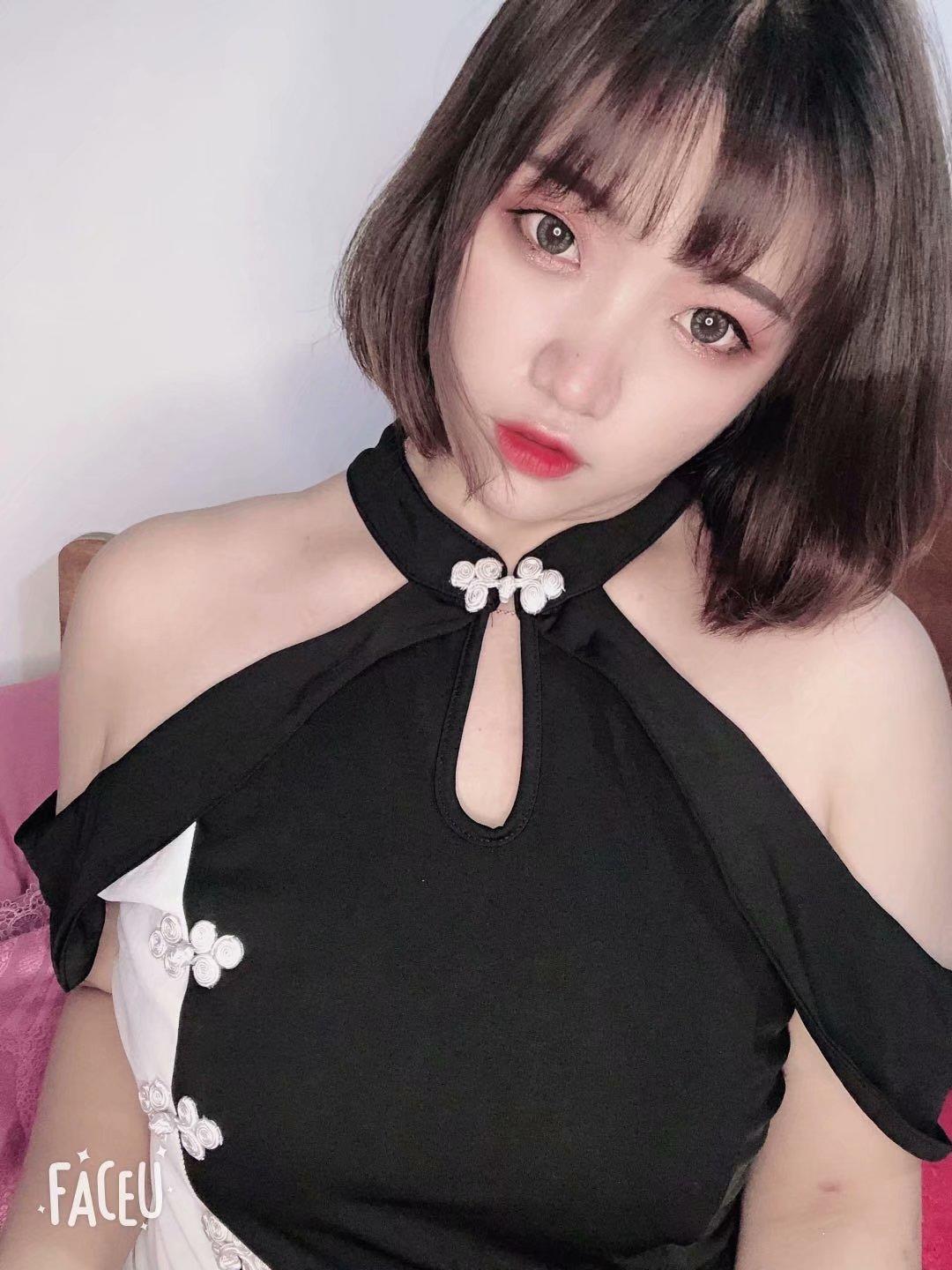 风骚嫩妹草莓