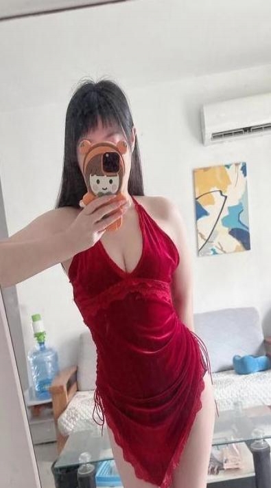风骚粉嫩妞
