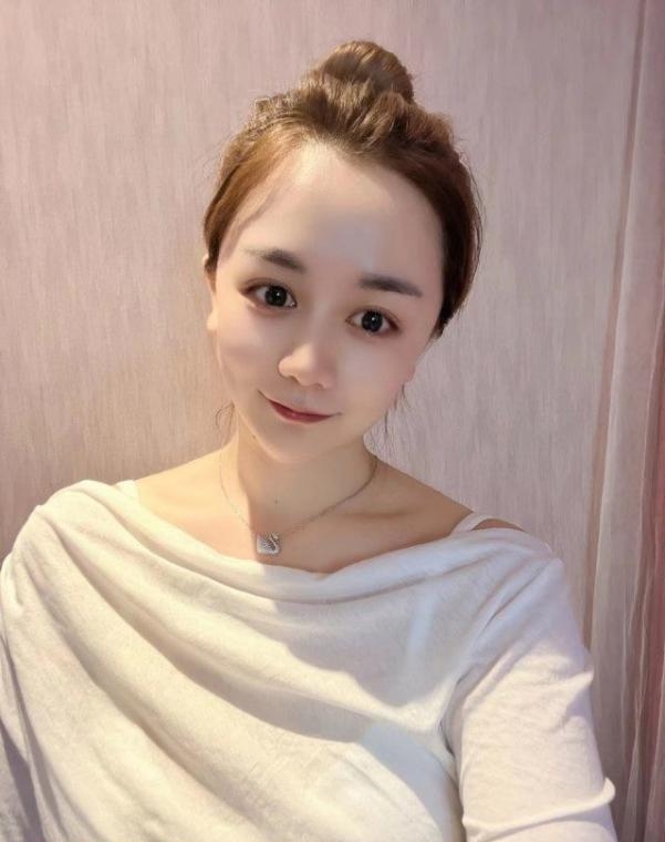 验证小美女