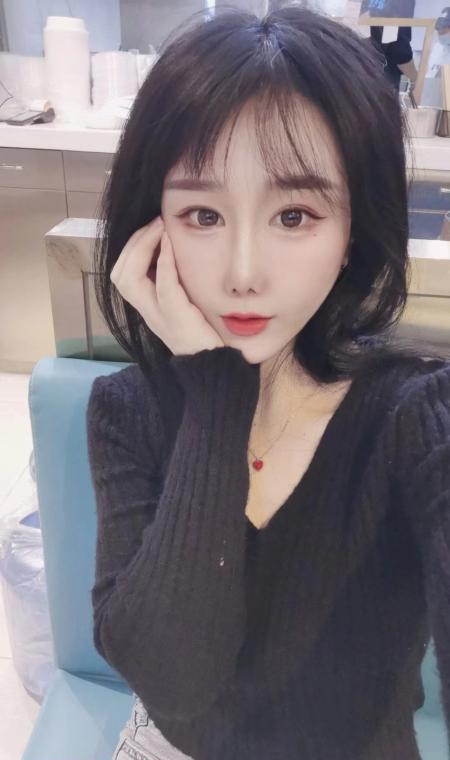 高挑性感小姐姐