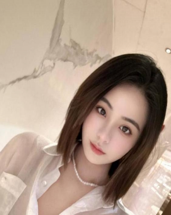 黑丝制服诱惑女友服务
