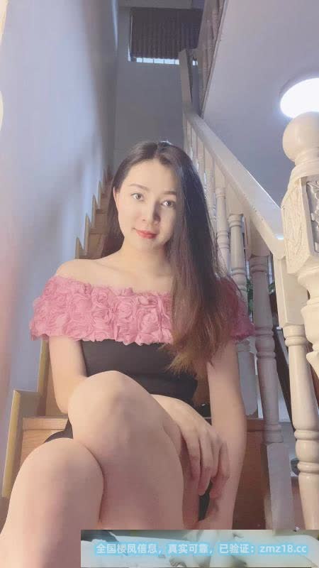 黑丝性感少妇小可乐