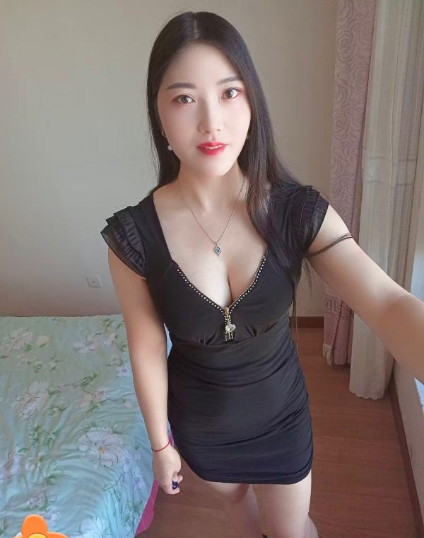 黑丝诱惑淑女按摩
