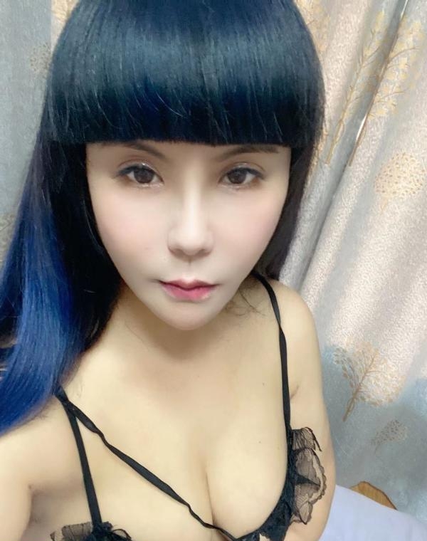 齐刘海大波少妇