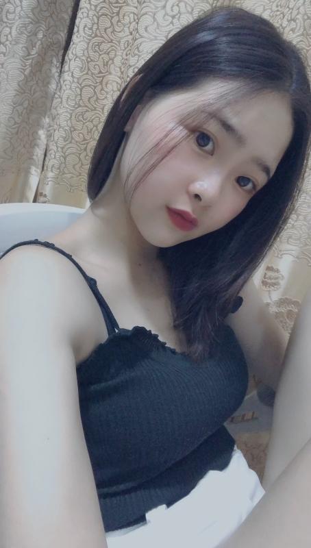 龙华清纯可爱笑笑